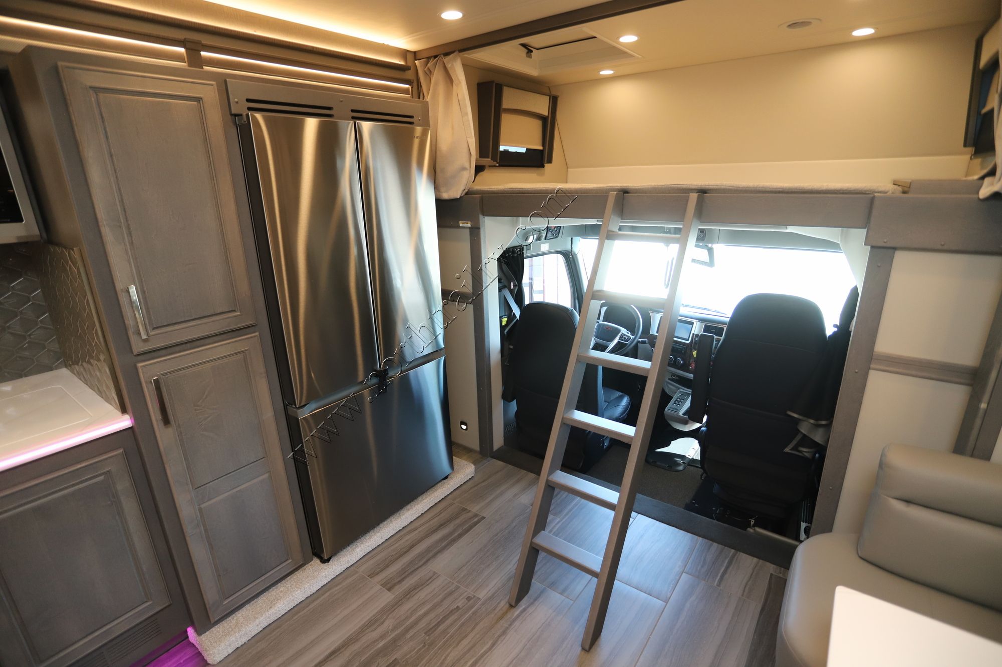 New 2026 Renegade Rv Classic 43CMD Super C  For Sale