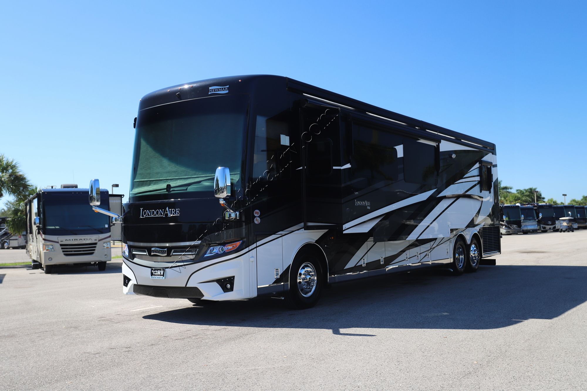 Used 2025 Newmar London Aire 4551 Class A  For Sale