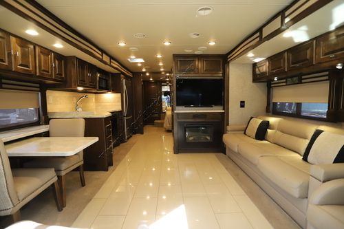 2018 Tiffin Motor Homes Allegro Red 33AA