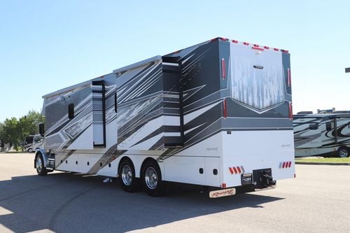 2026 Renegade Rv Classic 43CMD