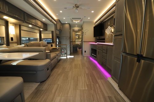 2026 Renegade Rv Classic 43CMD