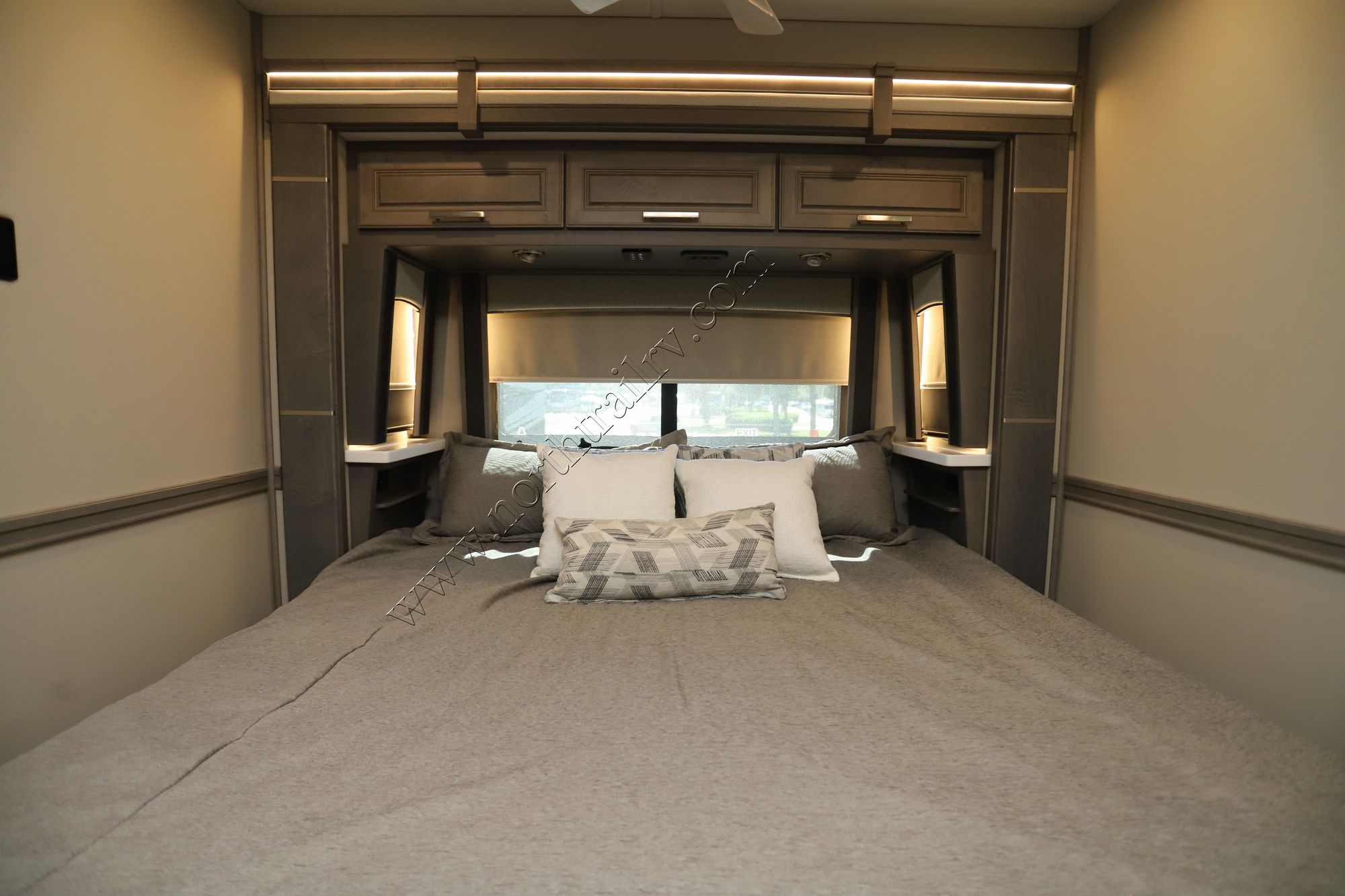 New 2026 Renegade Rv Classic 43CMD Super C  For Sale