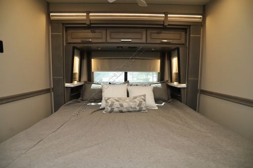 2026 Renegade Rv Classic 43CMD