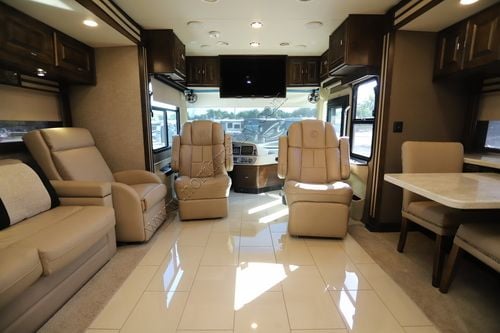 2018 Tiffin Motor Homes Allegro Red 33AA