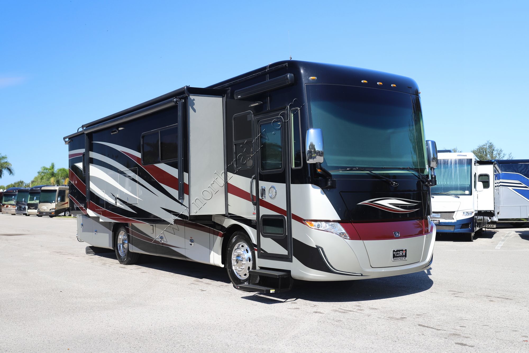Used 2018 Tiffin Motor Homes Allegro Red 33AA Class A  For Sale
