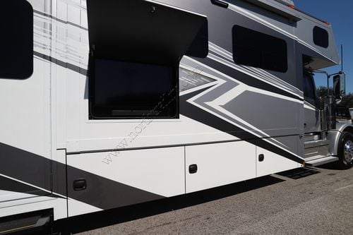 2026 Renegade Rv Classic 43CMD