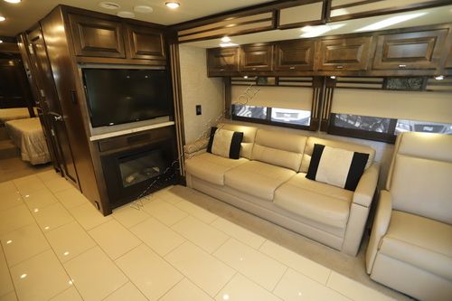 2018 Tiffin Motor Homes Allegro Red 33AA