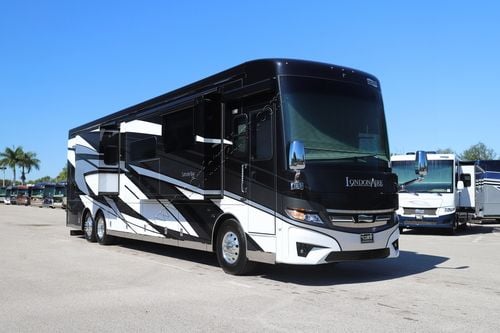 2025 Newmar London Aire 4551