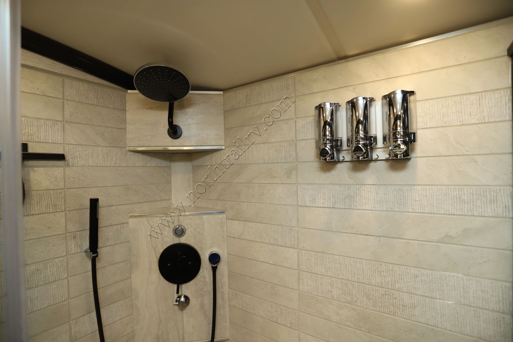 Used 2025 Newmar London Aire 4551 Class A  For Sale