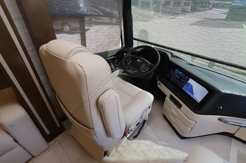 2026 Newmar Essex 4595