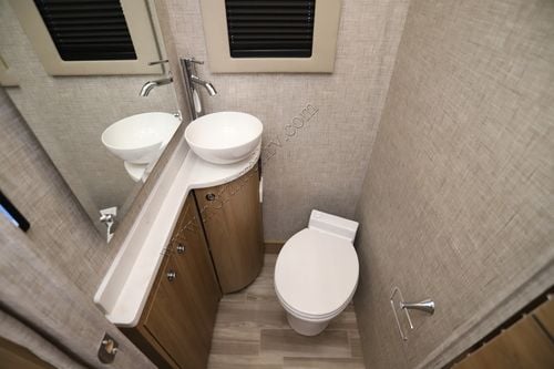 2026 Tiffin Motor Homes Wayfarer 25XLW