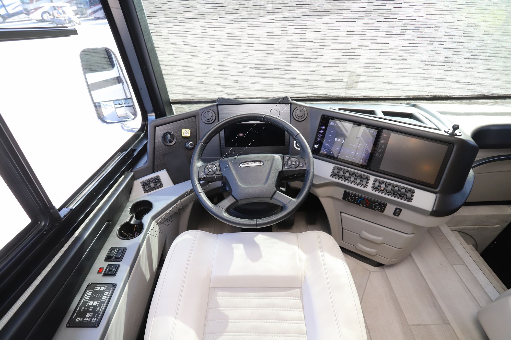 Used 2022 Newmar New Aire 3545 Class A  For Sale