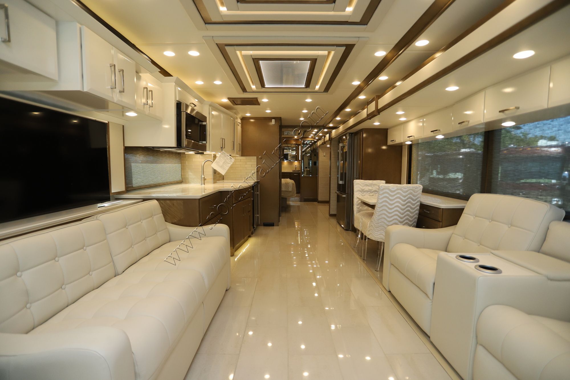 New 2026 Newmar Essex 4595 Class A  For Sale