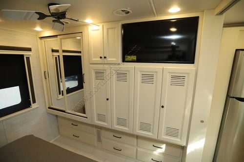 2026 Tiffin Motor Homes Allegro Bay 34DB Super C