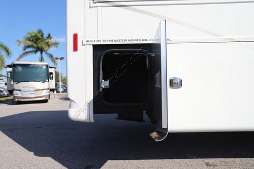 2026 Tiffin Motor Homes Allegro Bay 34DB Super C