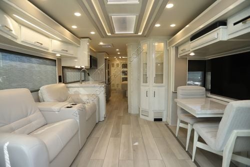 2022 Newmar New Aire 3545