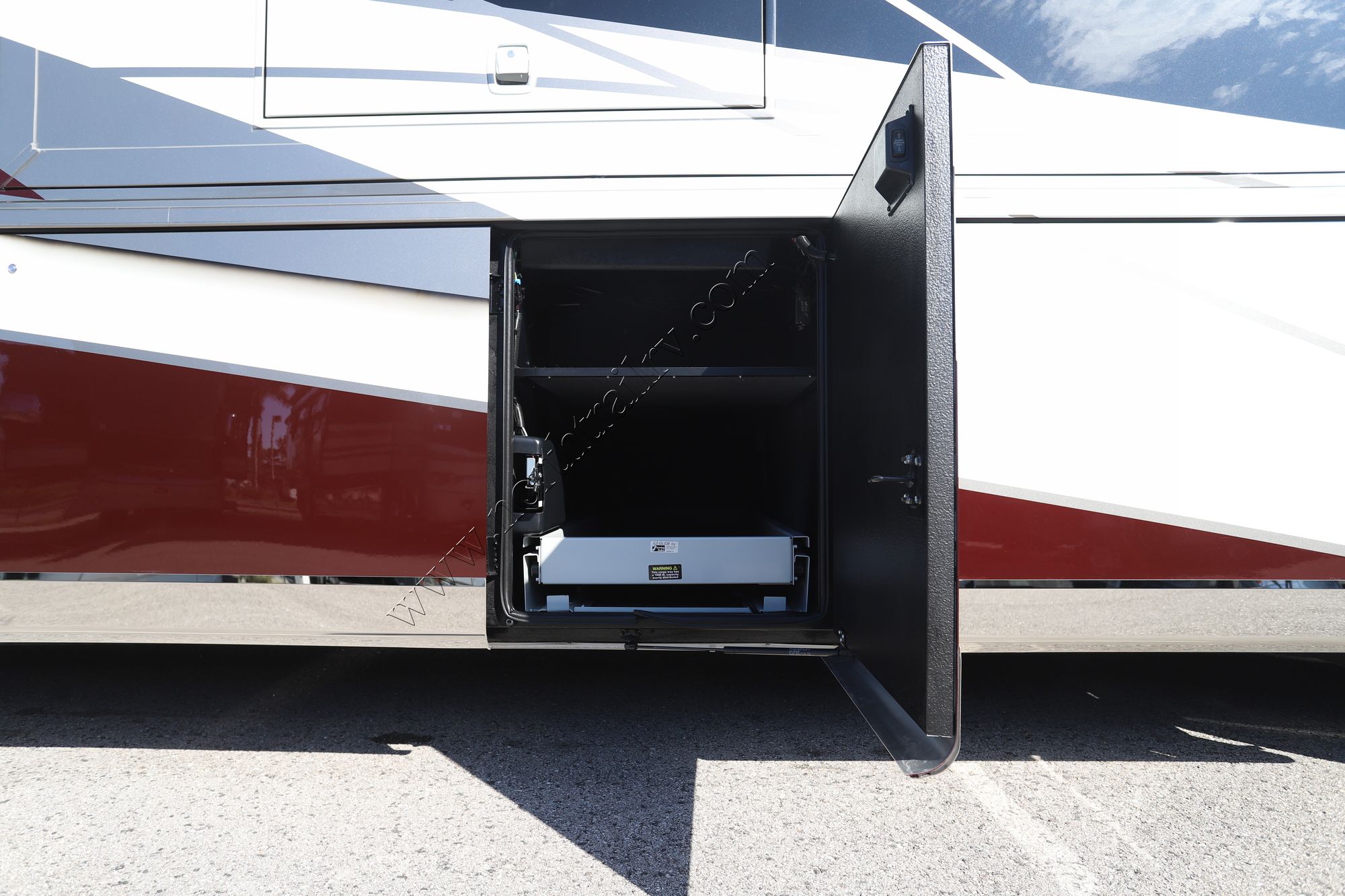 New 2026 Newmar Essex 4595 Class A  For Sale