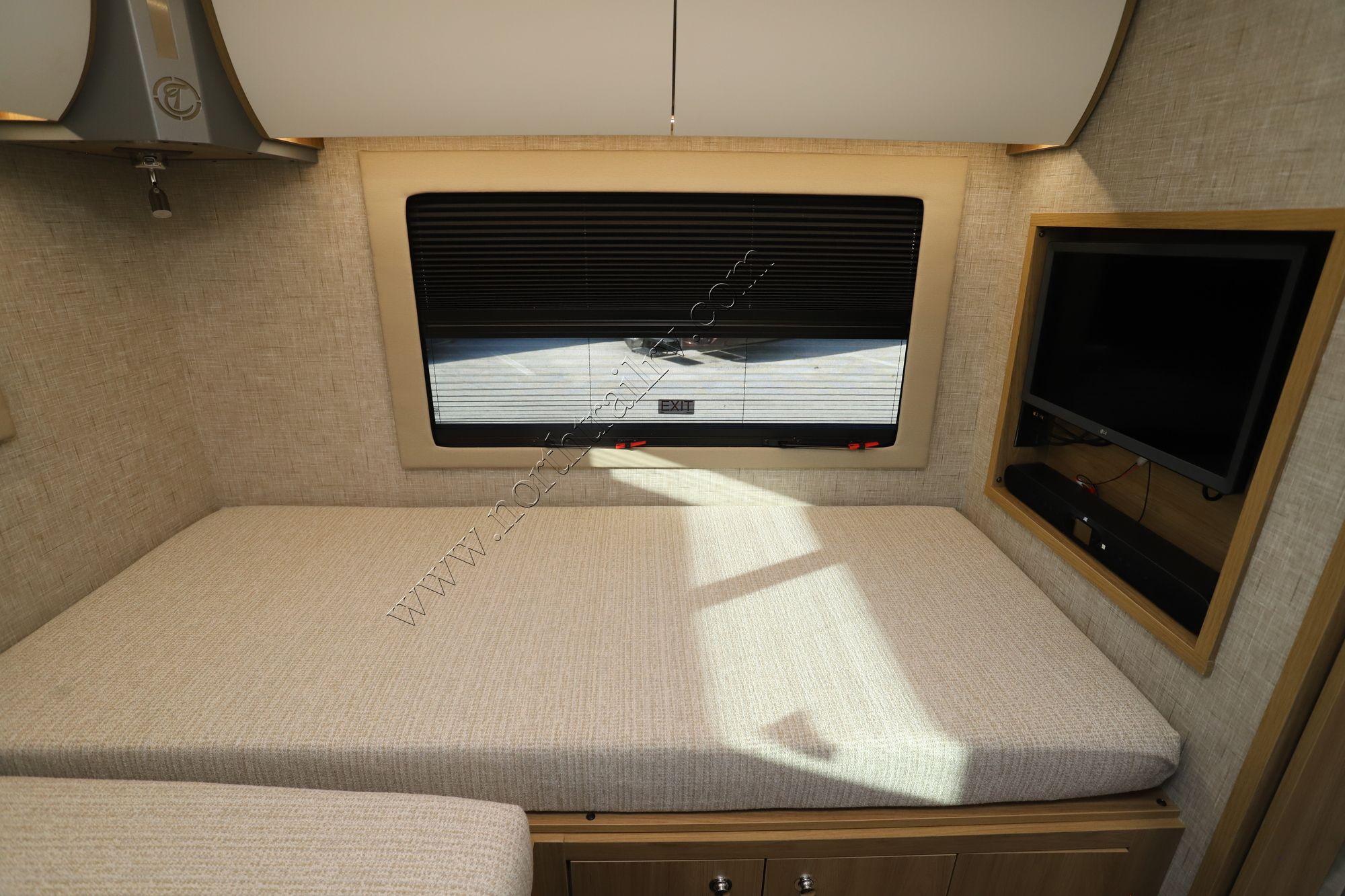 New 2026 Tiffin Motor Homes Wayfarer 25XLW Class C  For Sale