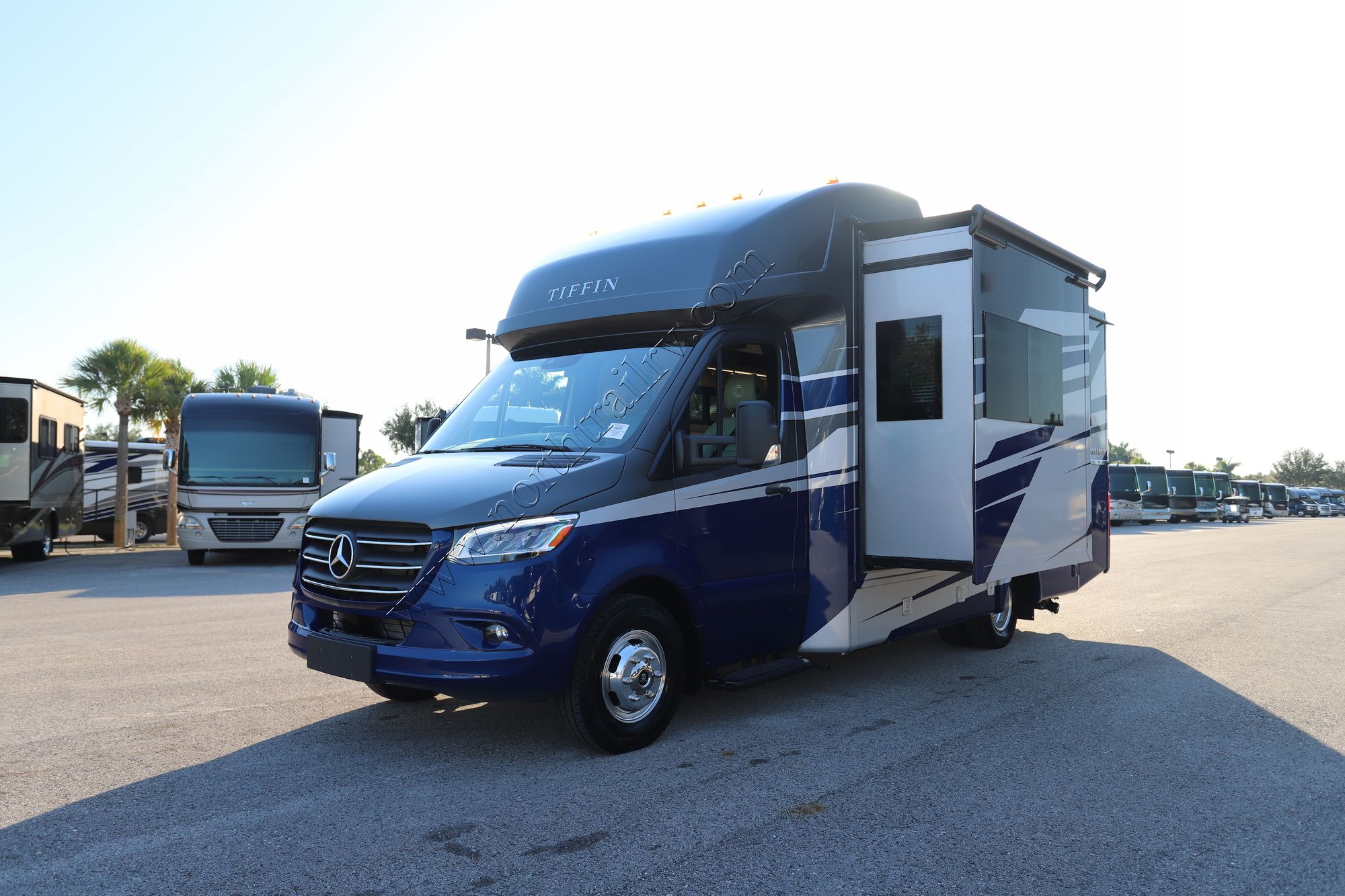 New 2026 Tiffin Motor Homes Wayfarer 25XLW Class C  For Sale