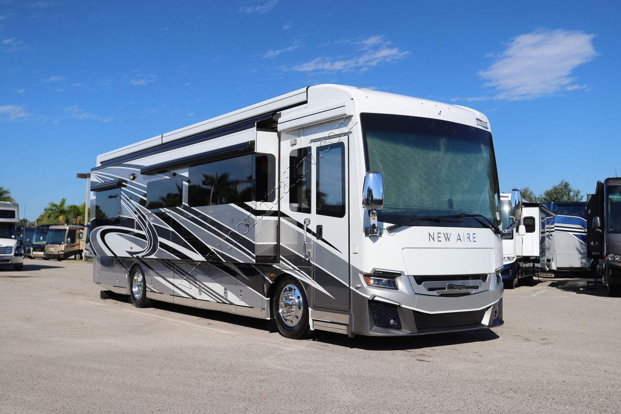 Used 2022 Newmar New Aire 3545 Class A  For Sale