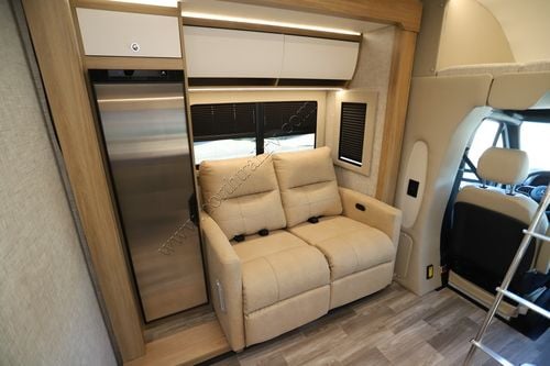 2026 Tiffin Motor Homes Wayfarer 25XLW