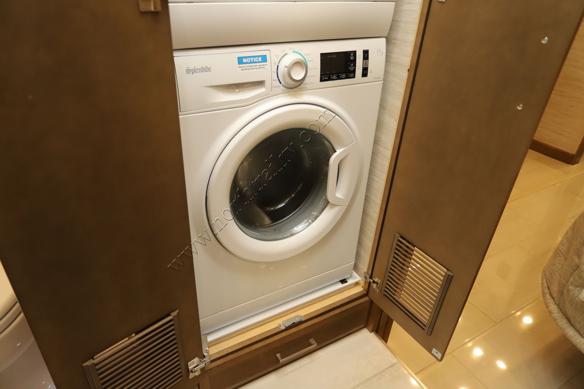 New 2026 Newmar Essex 4595 Class A  For Sale