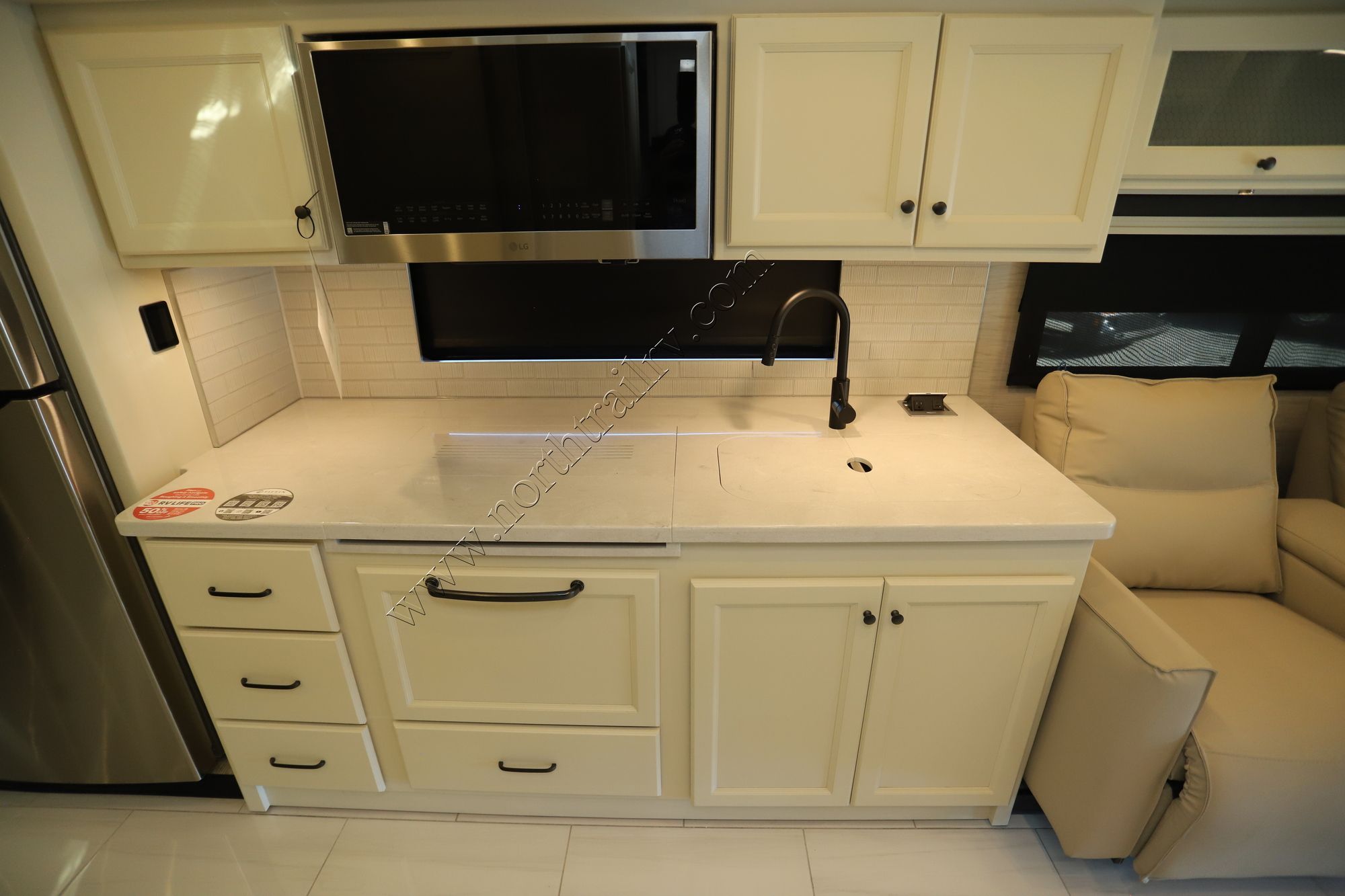 New 2026 Tiffin Motor Homes Allegro Bay 34DB Super C  For Sale