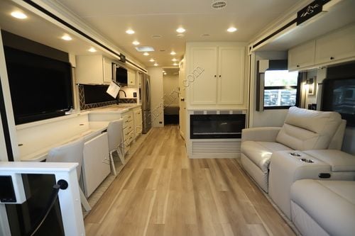 2026 Tiffin Motor Homes Allegro 34PA