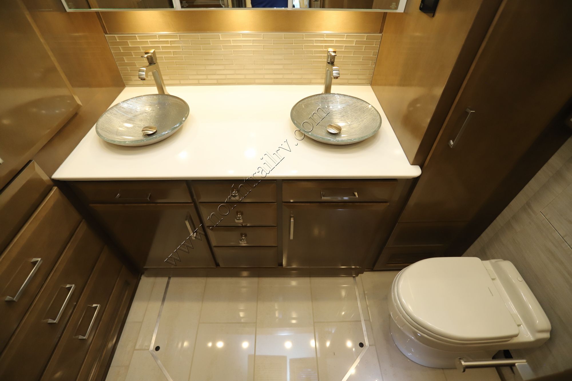 New 2026 Newmar Essex 4595 Class A  For Sale