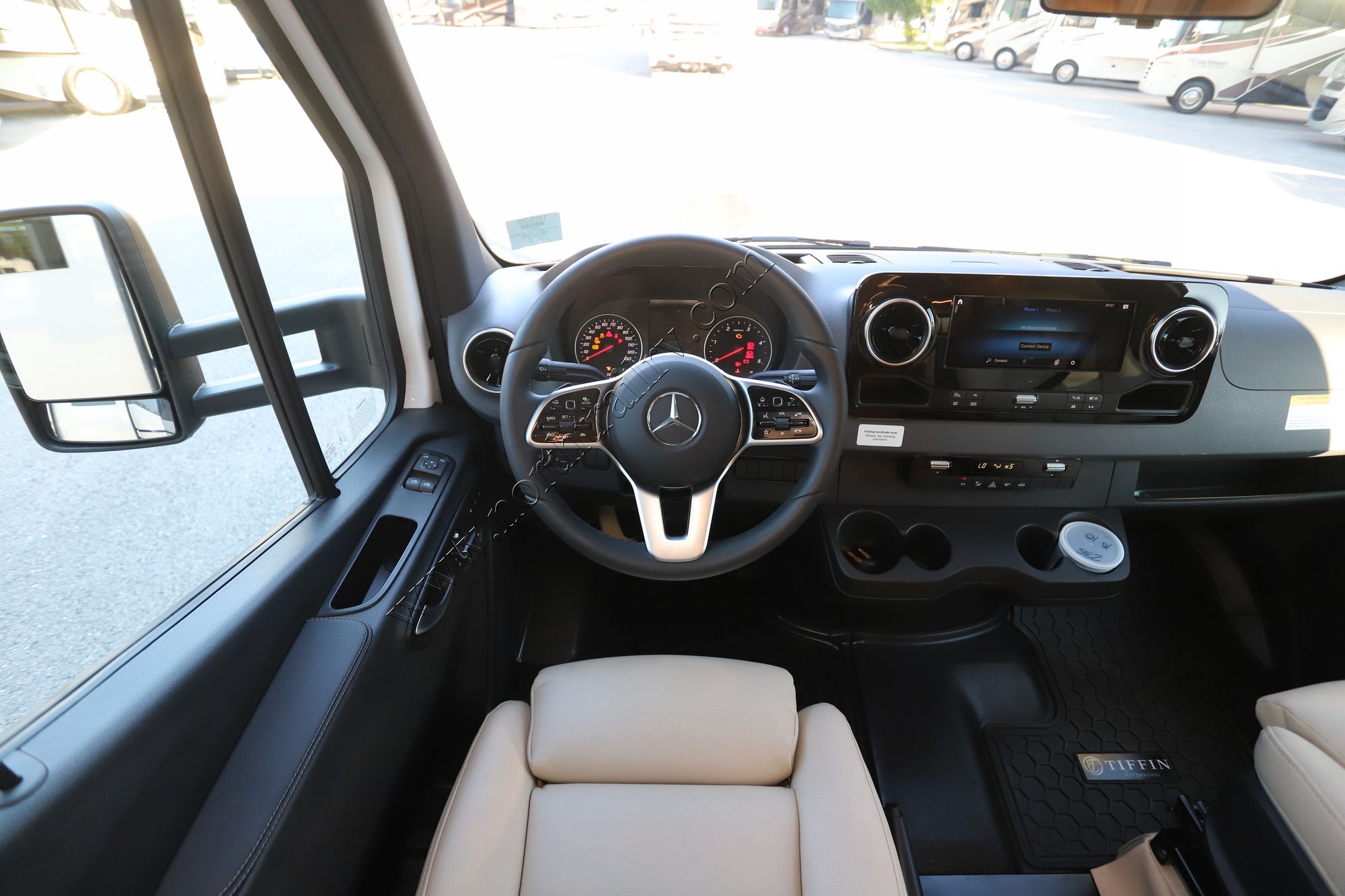 New 2026 Tiffin Motor Homes Wayfarer 25XLW Class C  For Sale