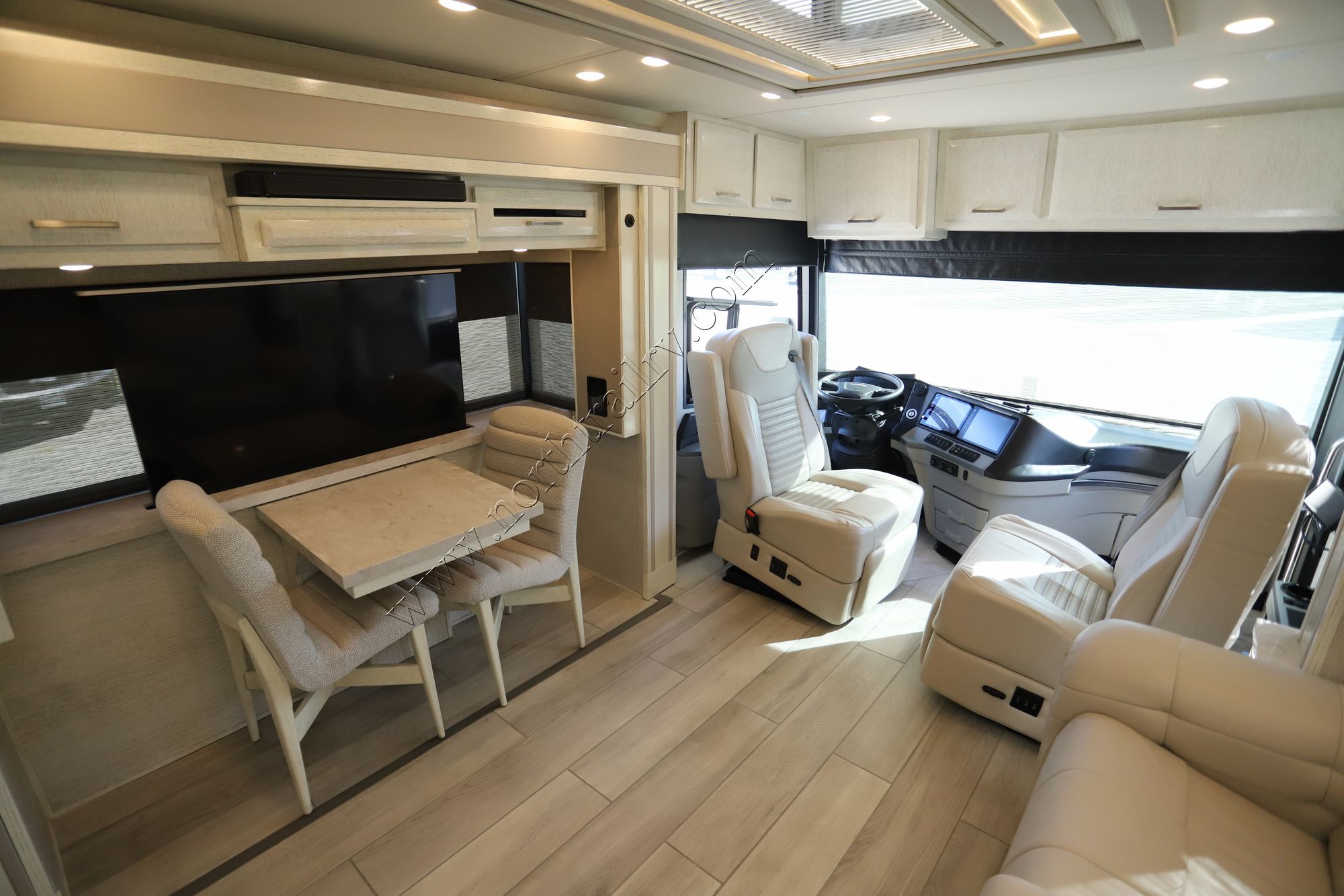 Used 2022 Newmar New Aire 3545 Class A  For Sale