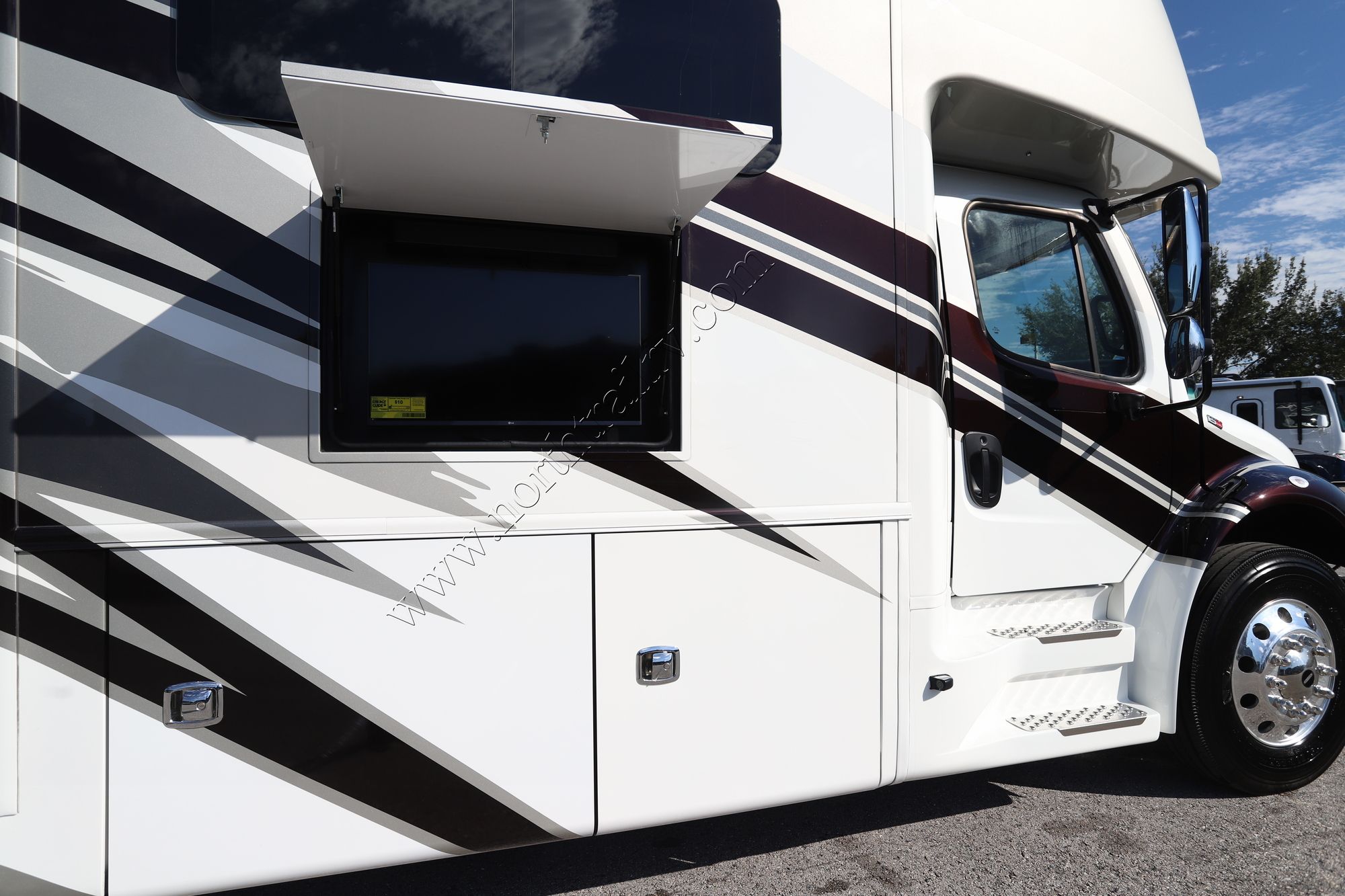 New 2026 Tiffin Motor Homes Allegro Bay 34DB Super C  For Sale