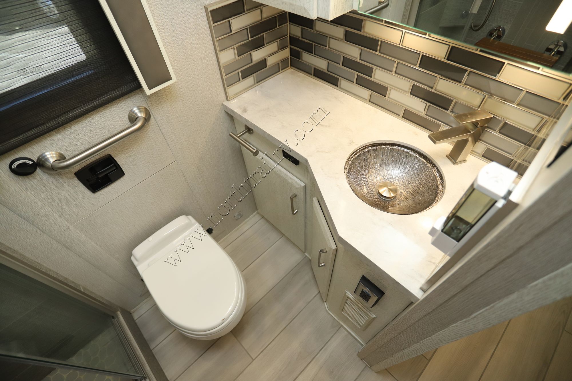 Used 2022 Newmar New Aire 3545 Class A  For Sale