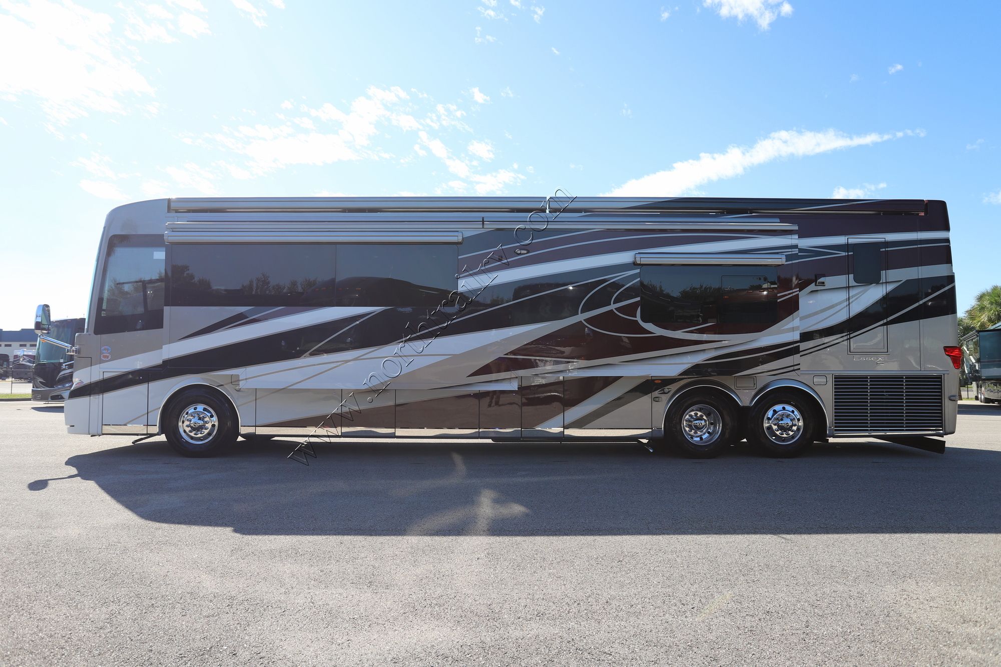 New 2026 Newmar Essex 4595 Class A  For Sale