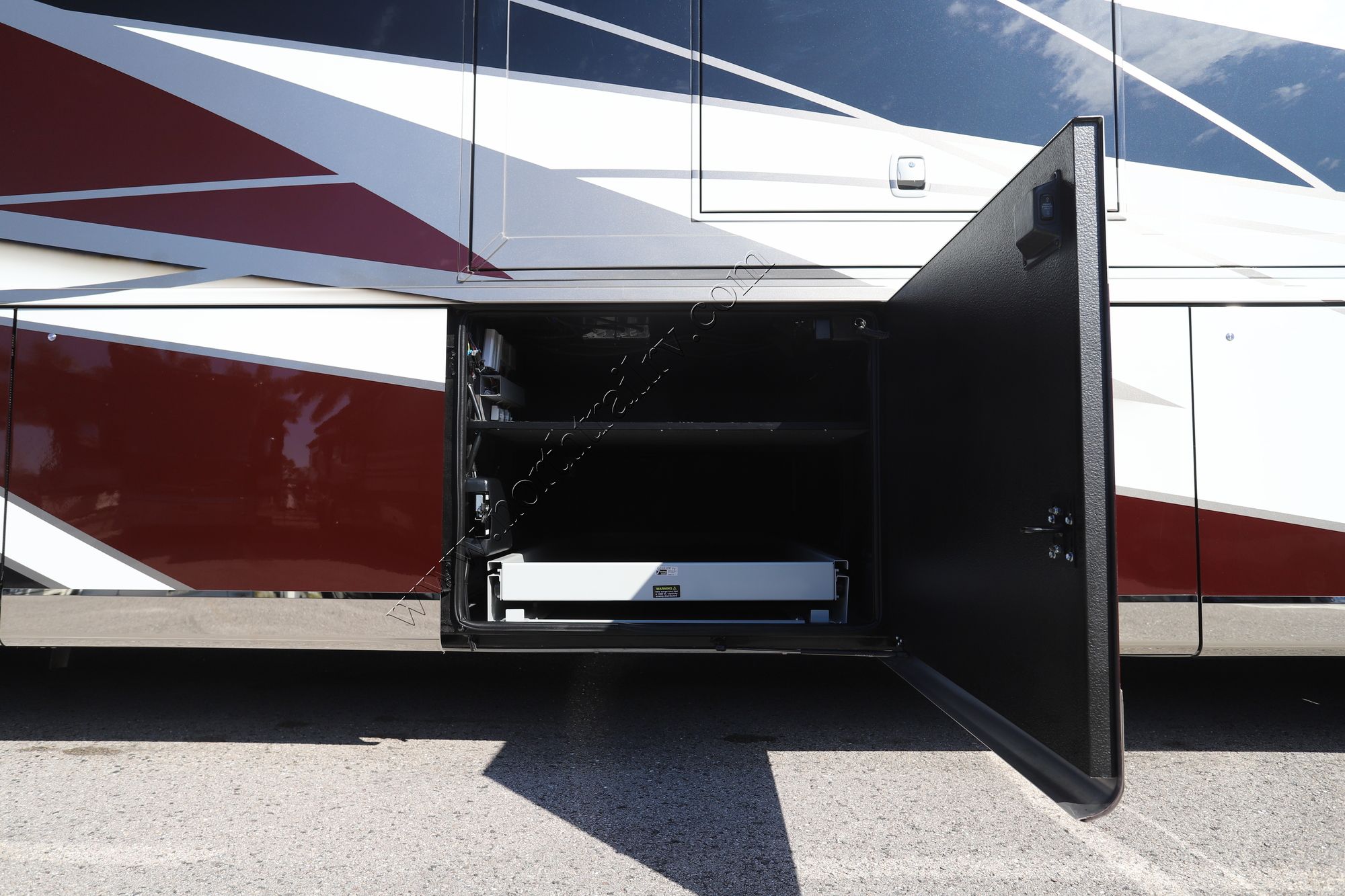 New 2026 Newmar Essex 4595 Class A  For Sale