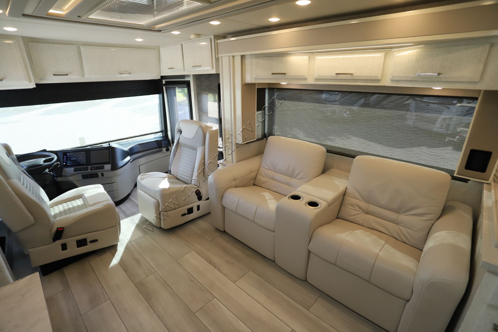 Used 2022 Newmar New Aire 3545 Class A  For Sale