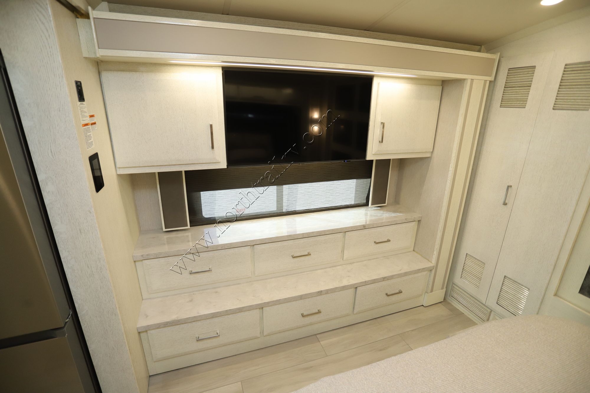 Used 2022 Newmar New Aire 3545 Class A  For Sale