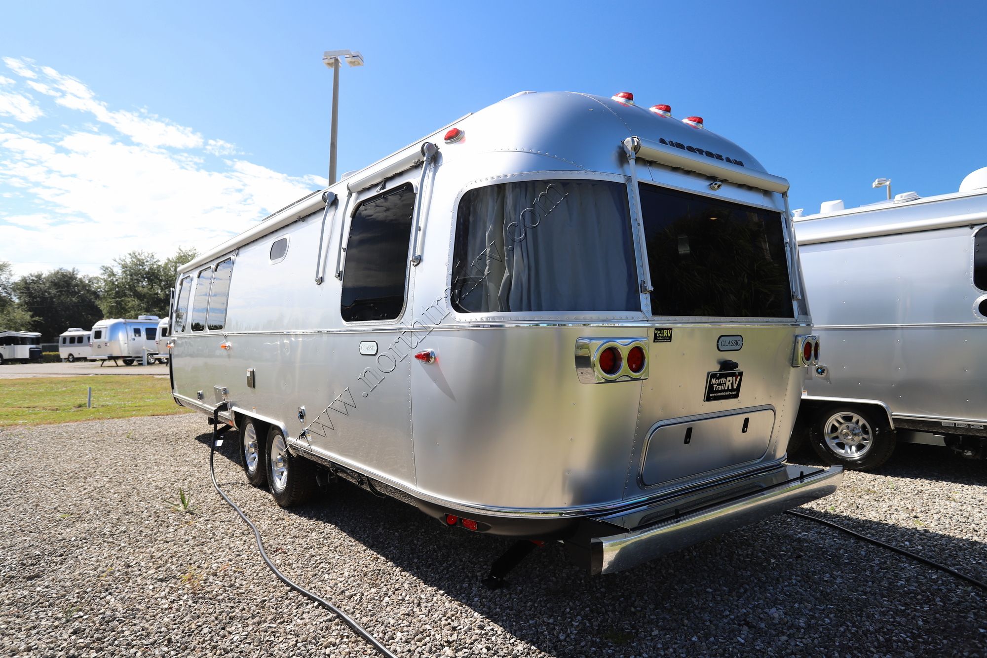 New 2026 Airstream Classic 30RB QUEEN Travel Trailer  For Sale