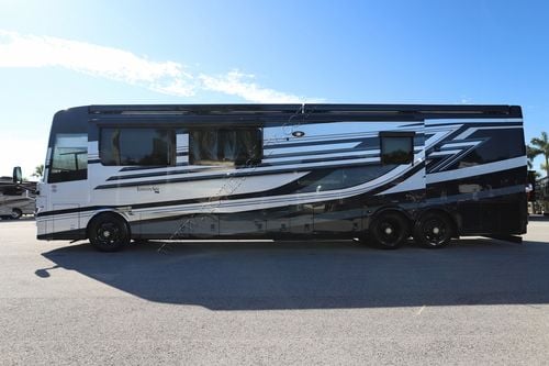 2026 Newmar London Aire 4551