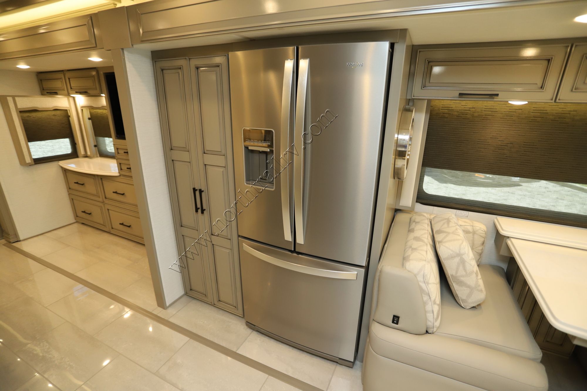 New 2026 Newmar London Aire 4551 Class A  For Sale