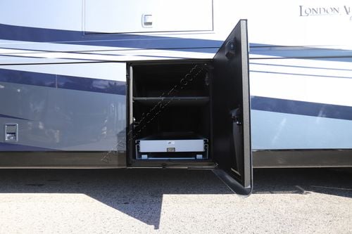 2026 Newmar London Aire 4551