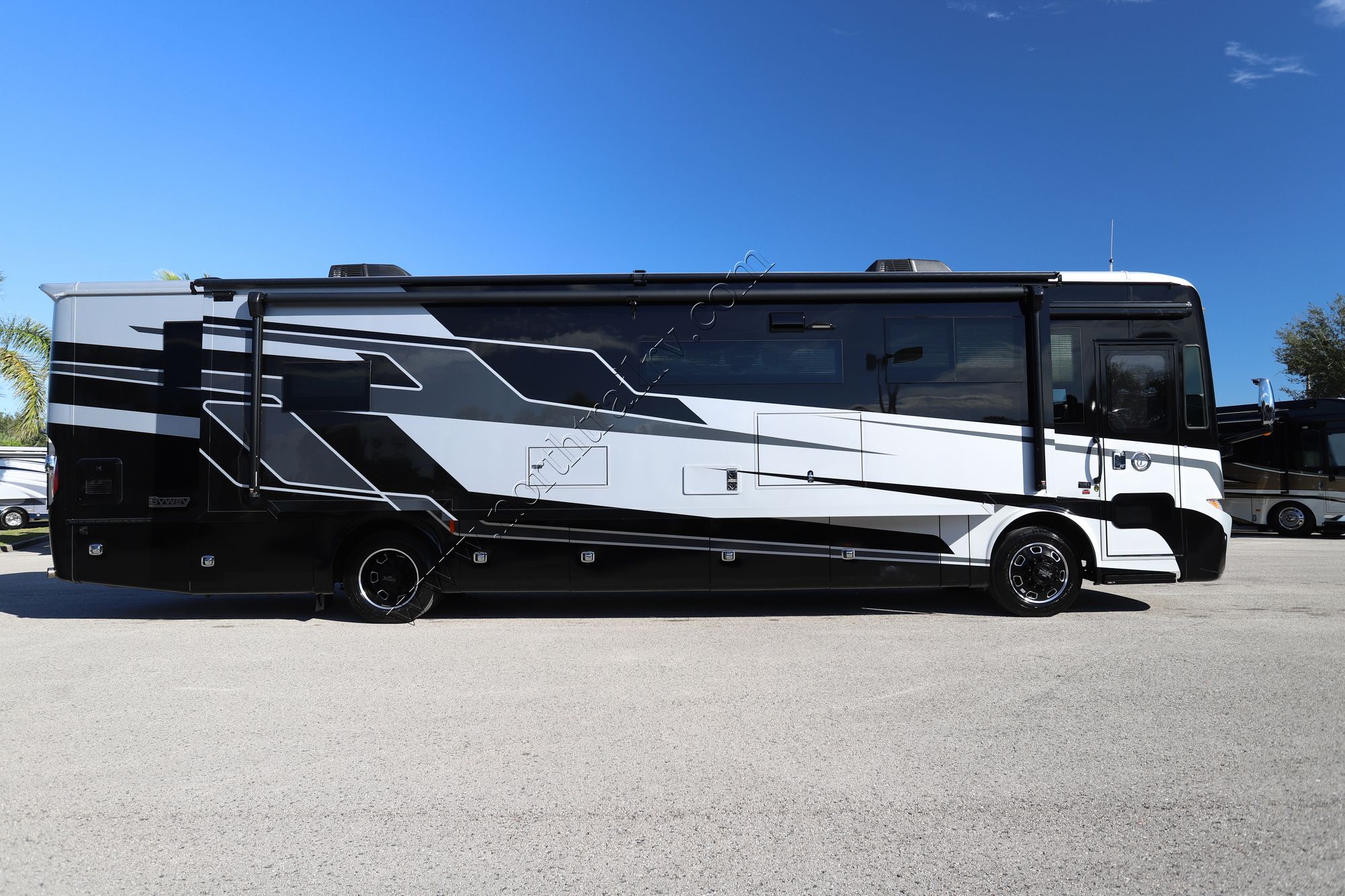 New 2026 Tiffin Motor Homes Byway 38CL Class A  For Sale