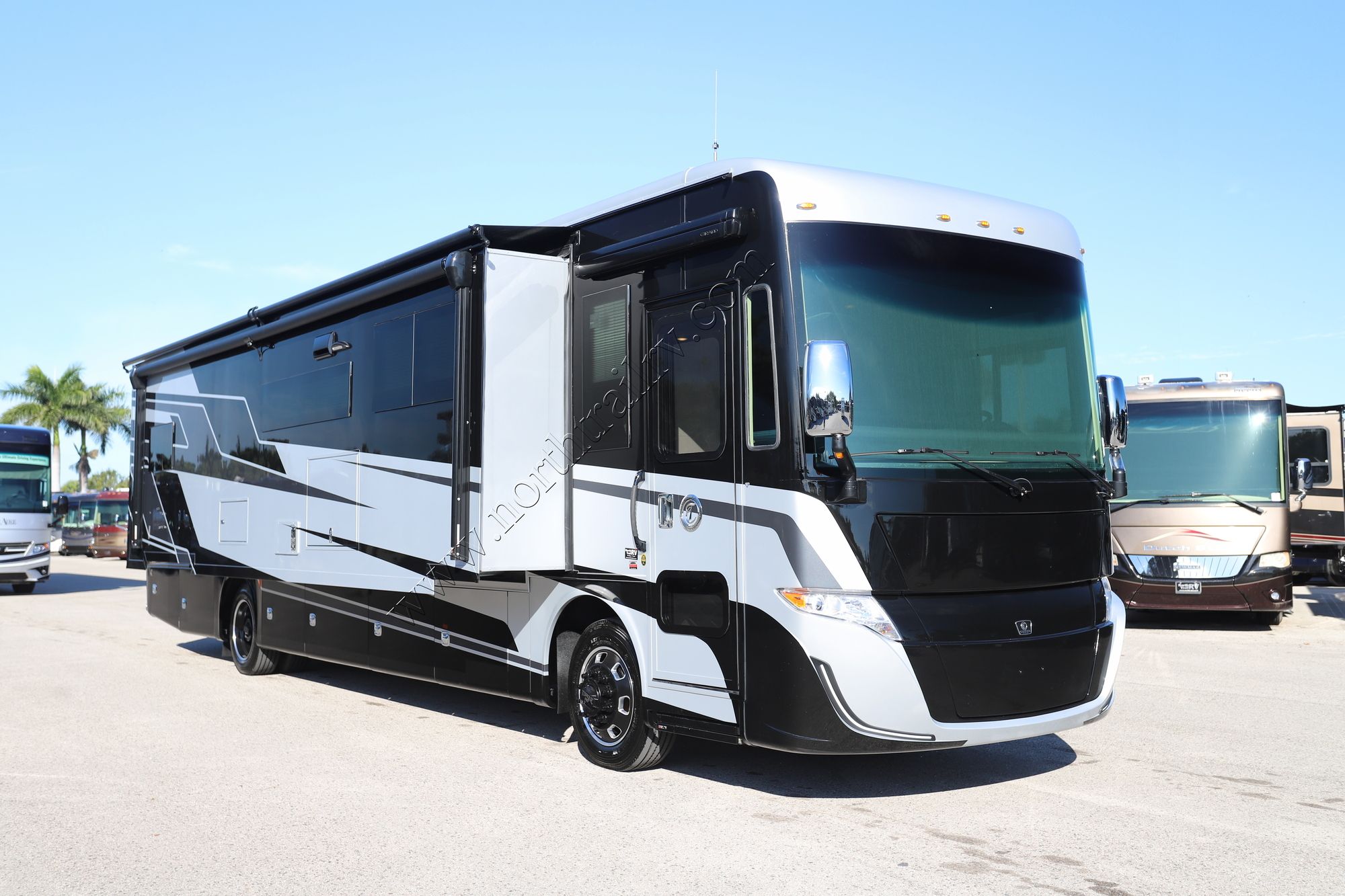New 2026 Tiffin Motor Homes Byway 38CL Class A  For Sale