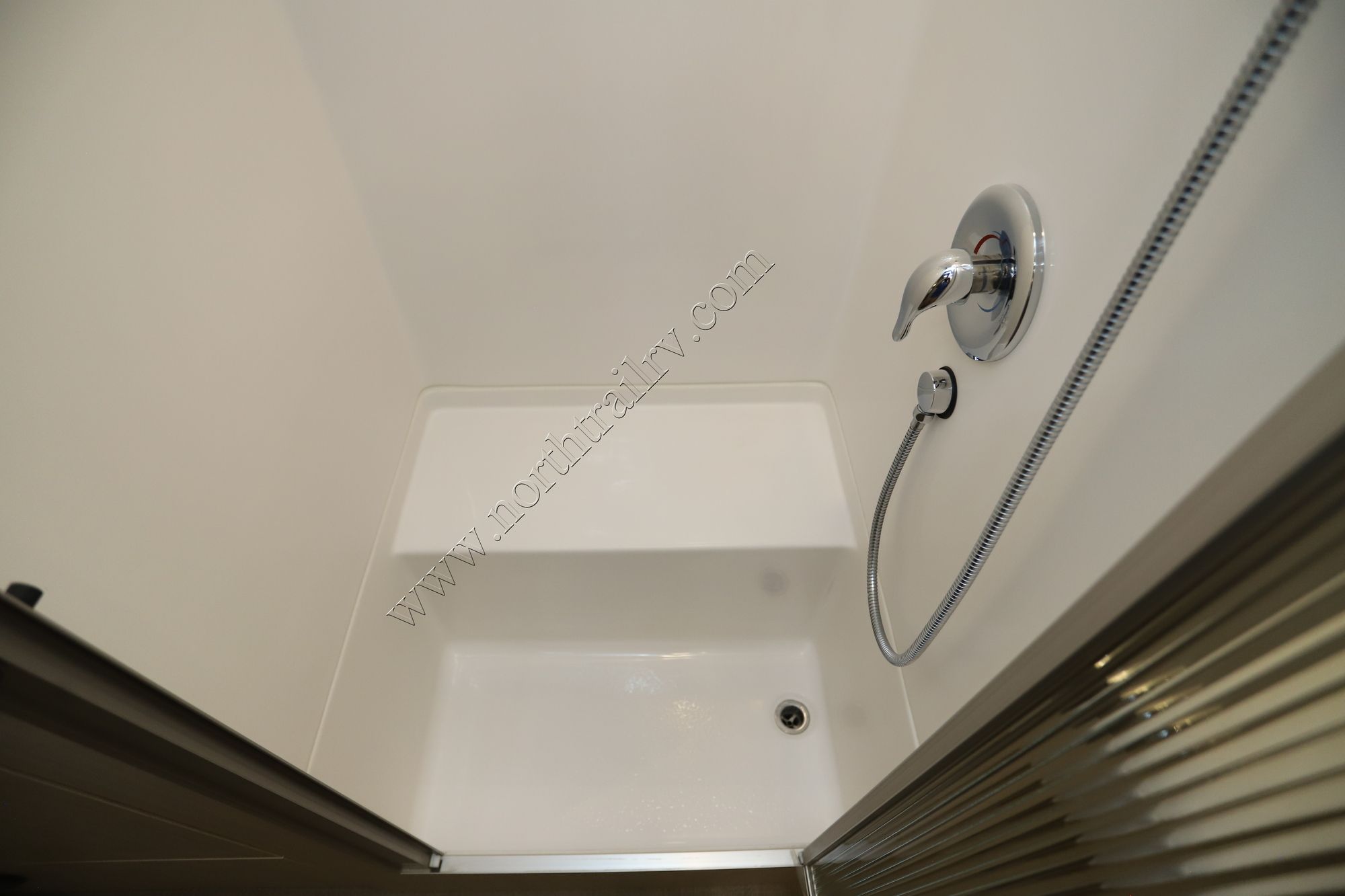 Used 2024 Airstream Globetrotter 30RB Travel Trailer  For Sale