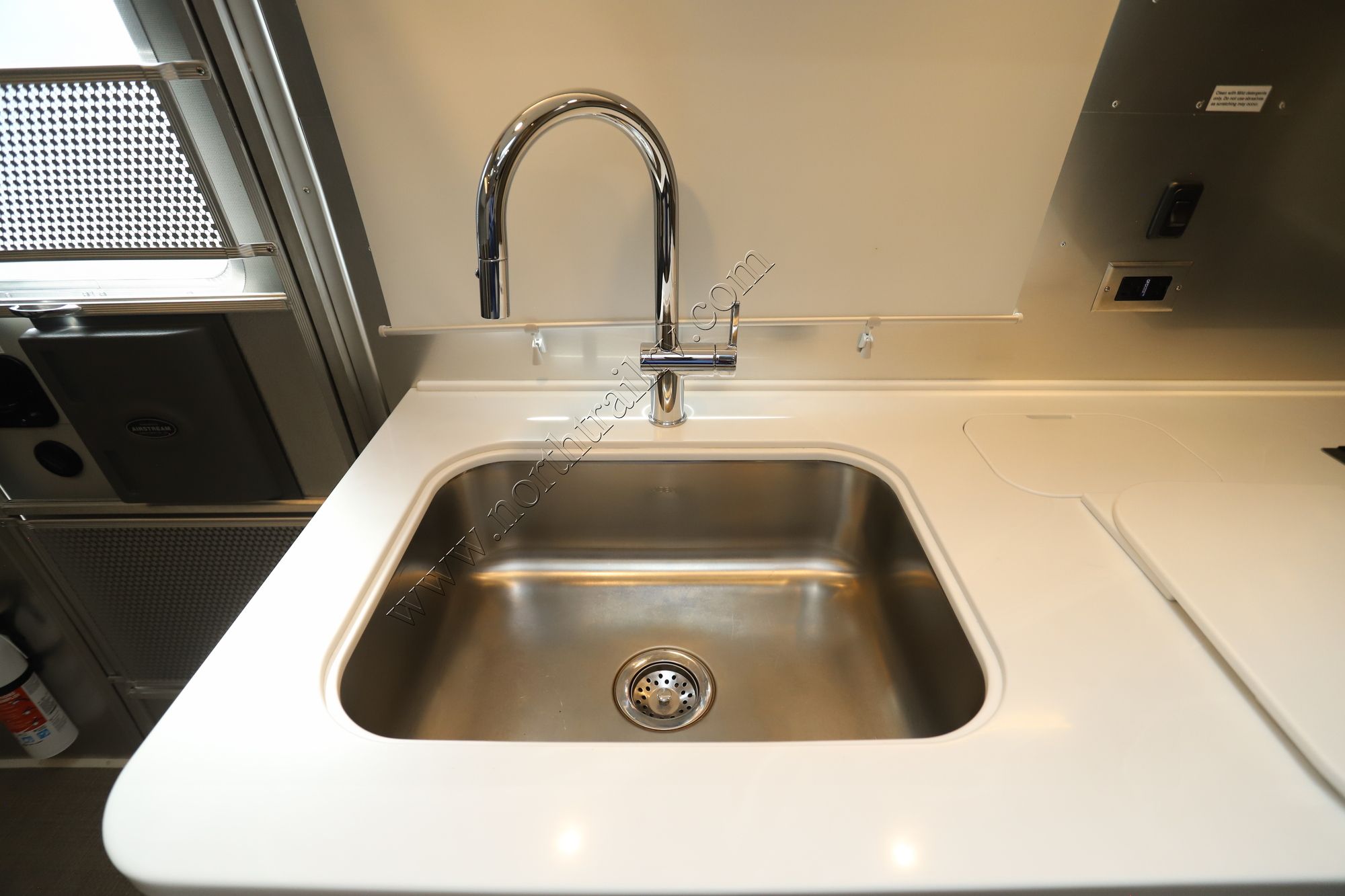 Used 2024 Airstream Globetrotter 30RB Travel Trailer  For Sale