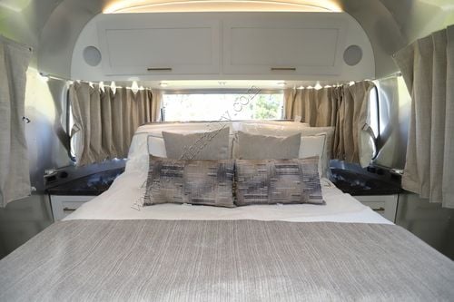 2026 Airstream Classic 30RB QUEEN Travel Trailer