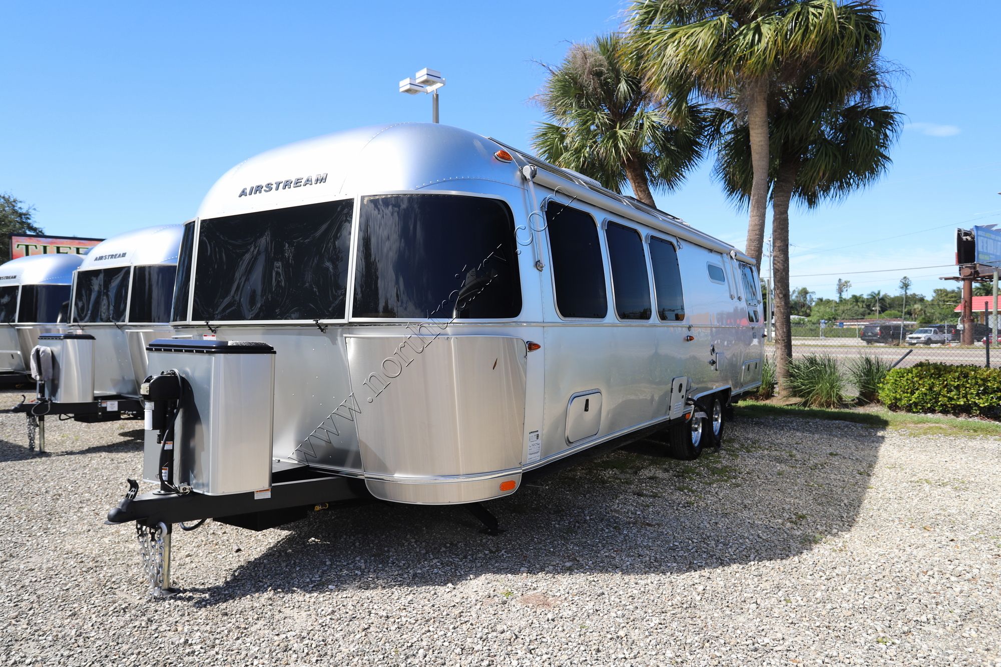 Used 2024 Airstream Globetrotter 30RB Travel Trailer  For Sale