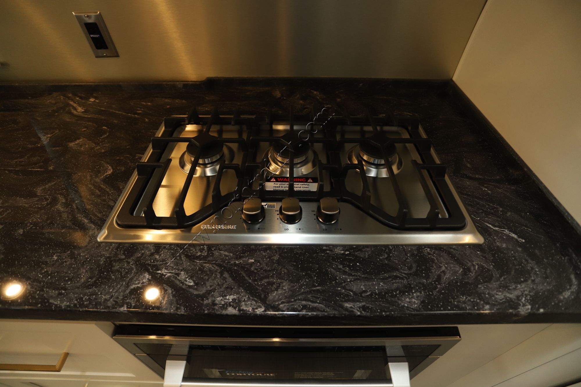 New 2026 Airstream Classic 30RB QUEEN Travel Trailer  For Sale