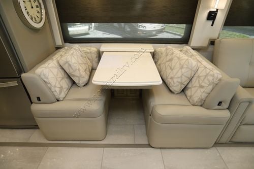 2026 Newmar London Aire 4551