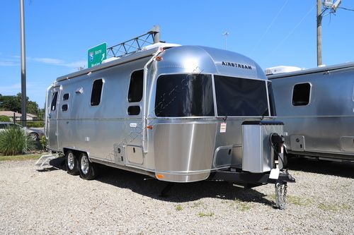 2026 Airstream Flying Cloud 25FB